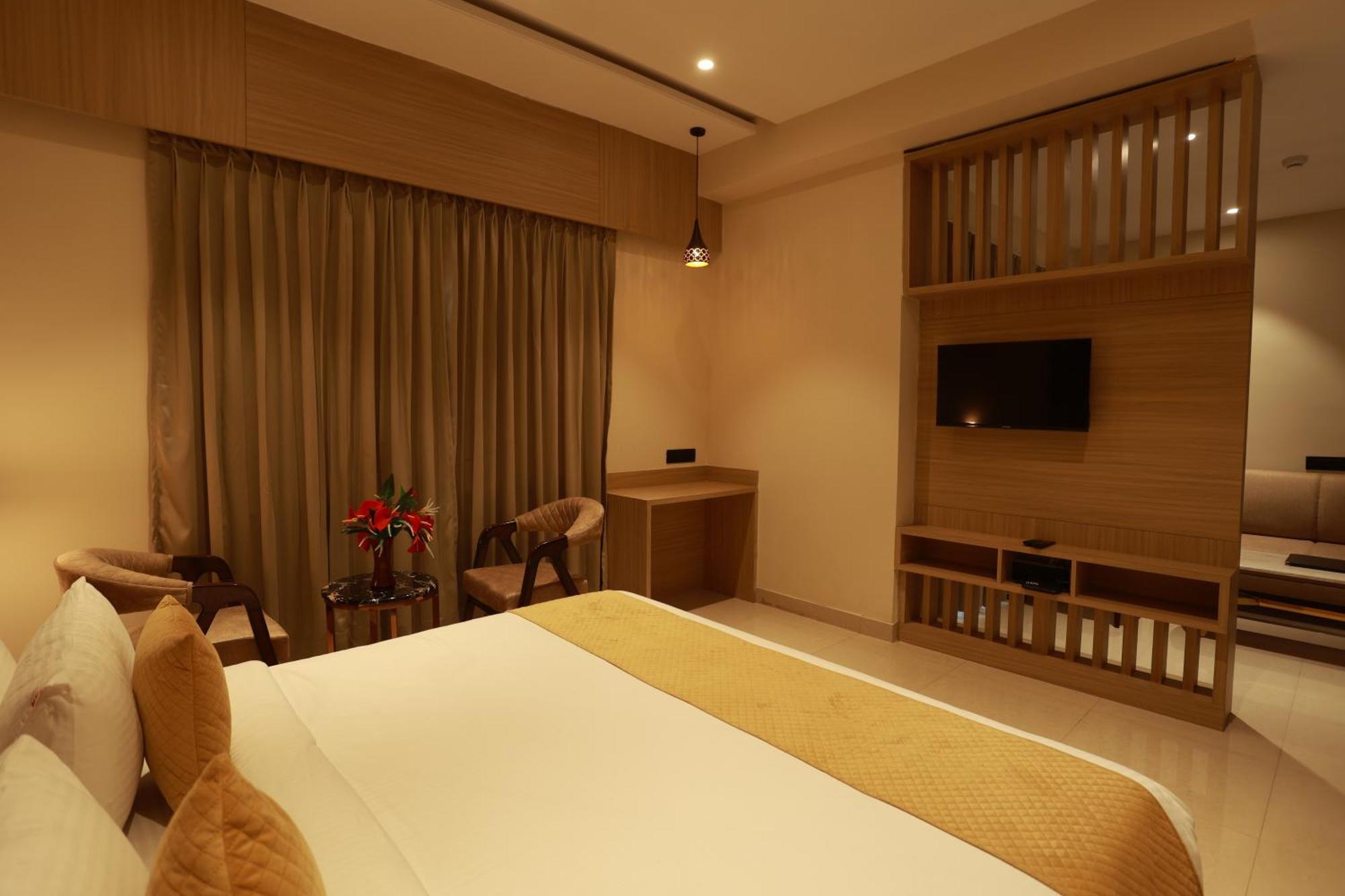 Hotel Taviral Regency Udaipur Ngoại thất bức ảnh