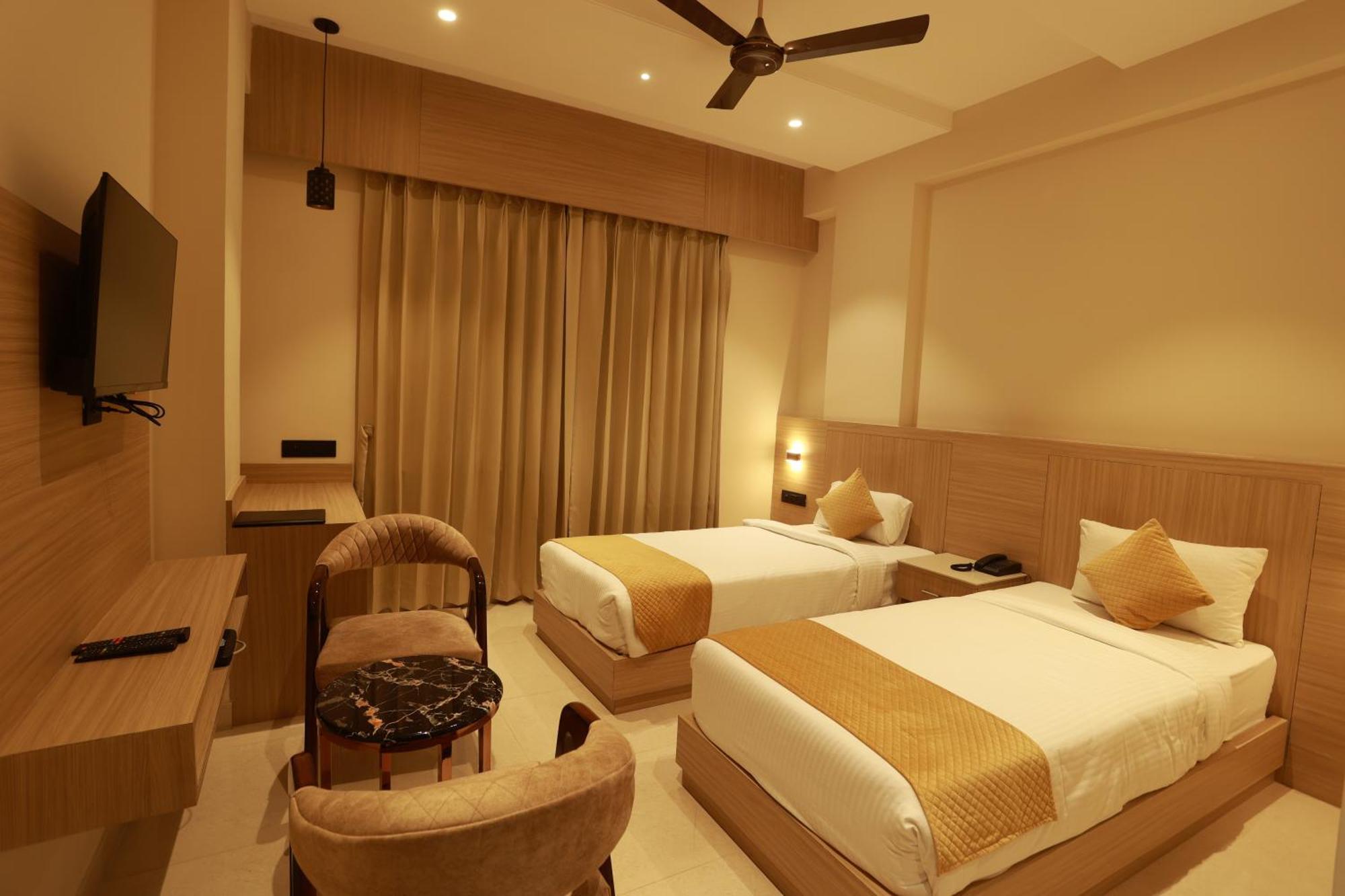 Hotel Taviral Regency Udaipur Ngoại thất bức ảnh