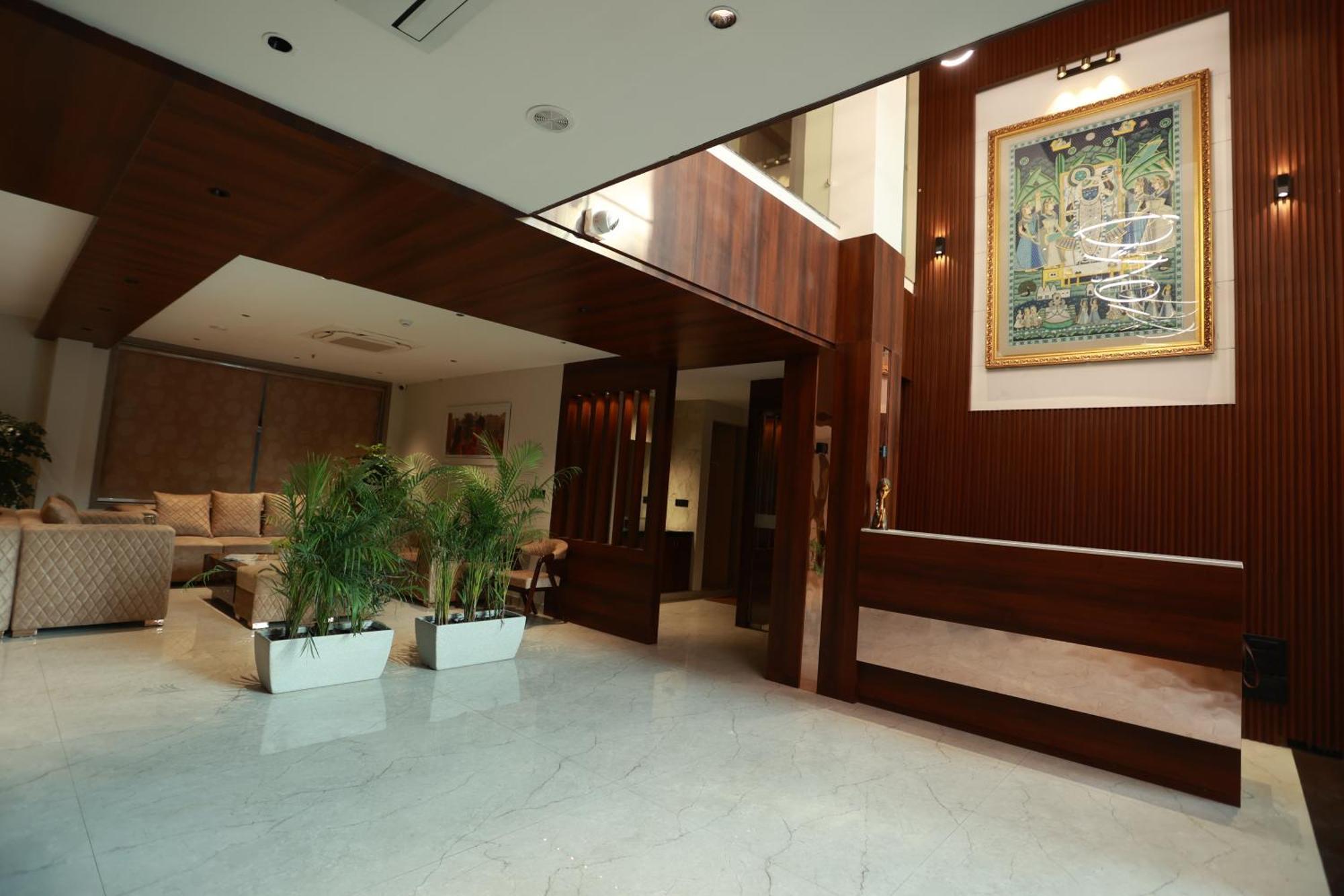Hotel Taviral Regency Udaipur Ngoại thất bức ảnh