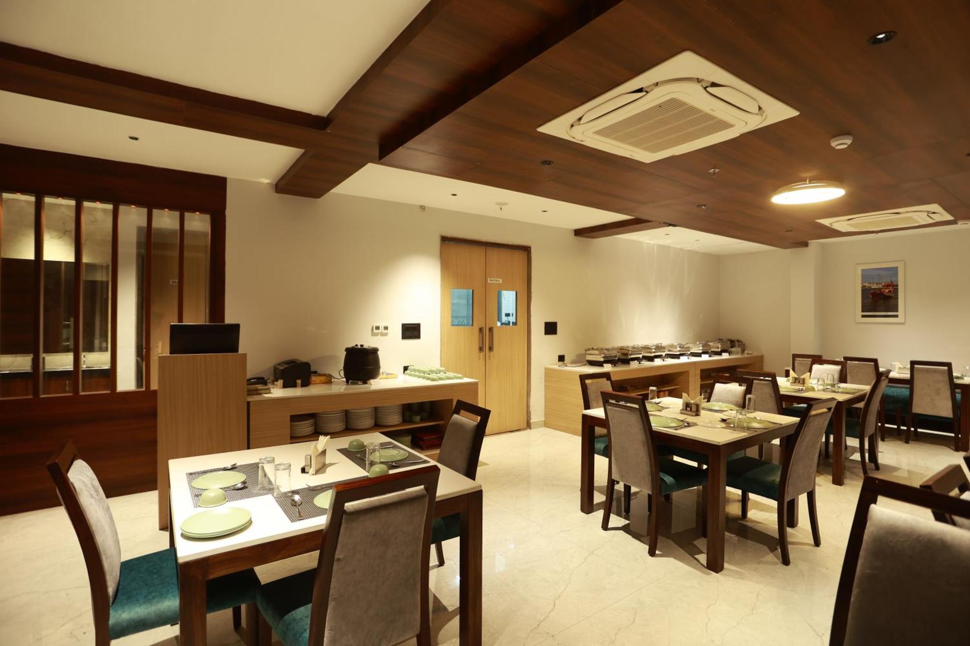 Hotel Taviral Regency Udaipur Ngoại thất bức ảnh