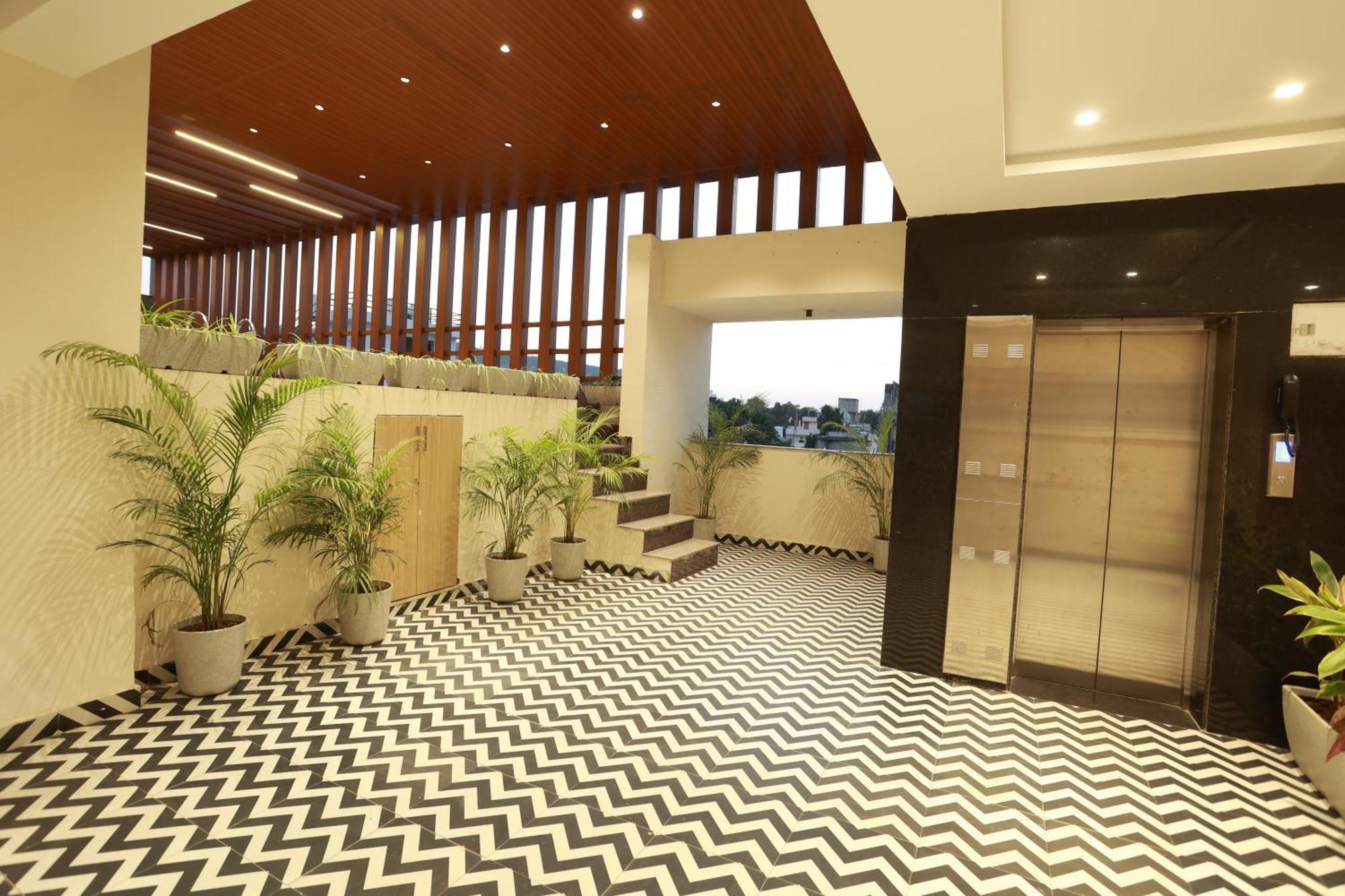 Hotel Taviral Regency Udaipur Ngoại thất bức ảnh